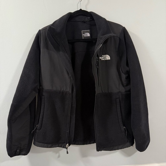 North Face Women’s Retro Denali Jacket in Black Size Small - Picture 4 of 5